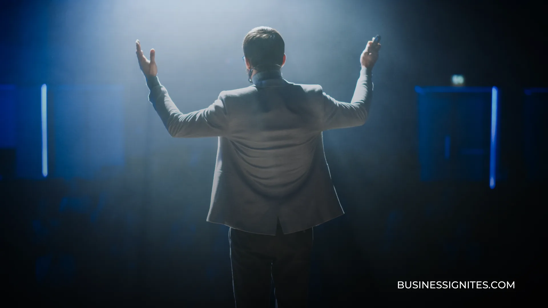 business niche ideas, 101 Profitable Niche Low-Cost Business Ideas (Leveraging AI as Your Digital Assistant)